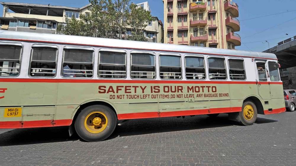 Bus Mumbai