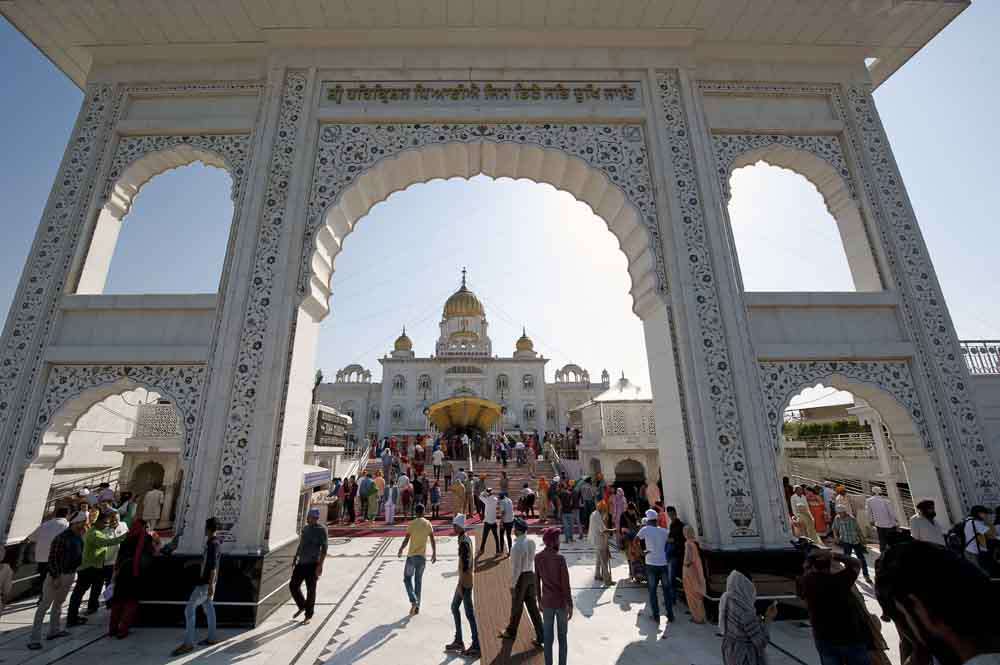 Bangla Sahib Sikh Temple 1
